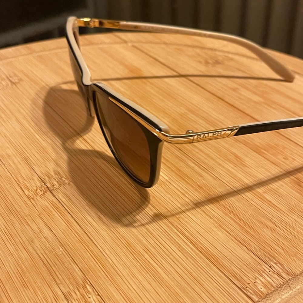 Polo by Ralph Lauren Black Frame Sunglasses with Brown Lenses - Picture 2 of 3